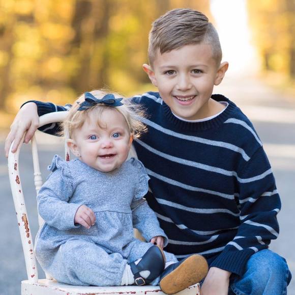 Meet your Posher, Lacey - Picture 1 of 1